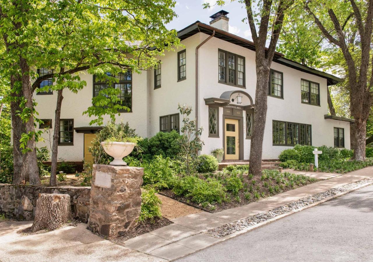 Oakhurst Inn At The University Σάρλοτσβιλ Εξωτερικό φωτογραφία